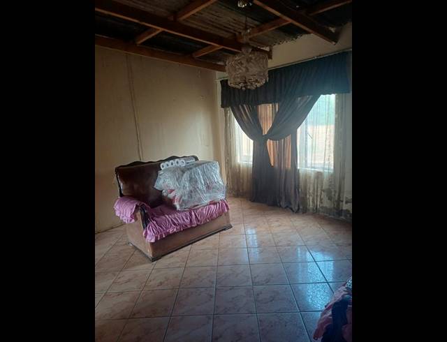 5 BEDROOM HOUSE FOR SALE IN MEGORING